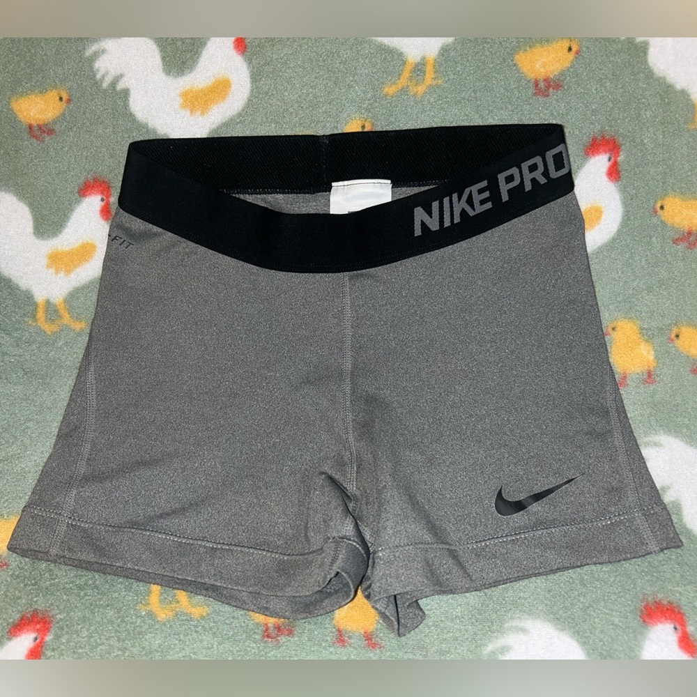 Grey Nike Pro Athletic Shorts Size Small